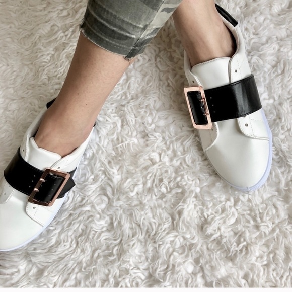 2 Tone Buckle Sneakers - Picture 2 of 7
